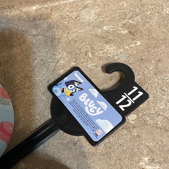 Bluey Kids Clogs Size 11/12 with Cartoon Characters (New) - Picture 4 of 7